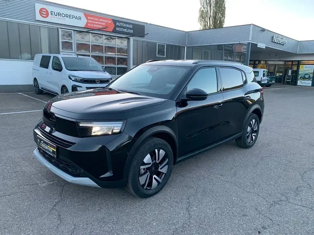 Neu Opel Frontera Ultimate 145 PS (106 kW) 2026 Karbon schwarz SUV