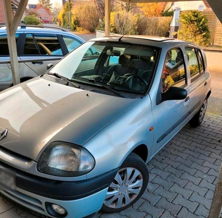 Gebraucht Renault Clio II 75 PS (55 kW) 1999 Silber Kleinwagen