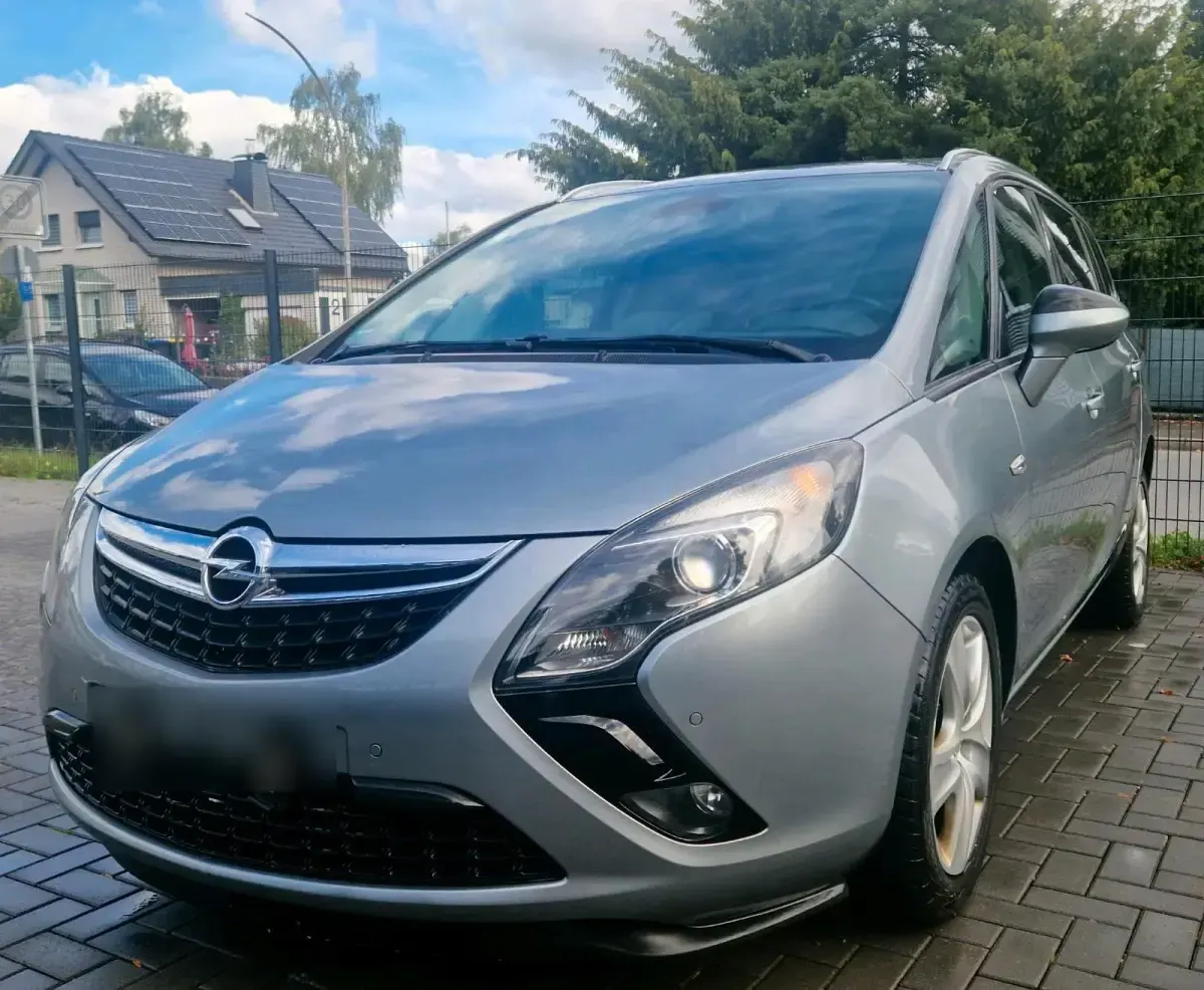 Gebraucht Opel Zafira Tourer 150 PS (110 kW) 2012 Silber Van / Kleinbus