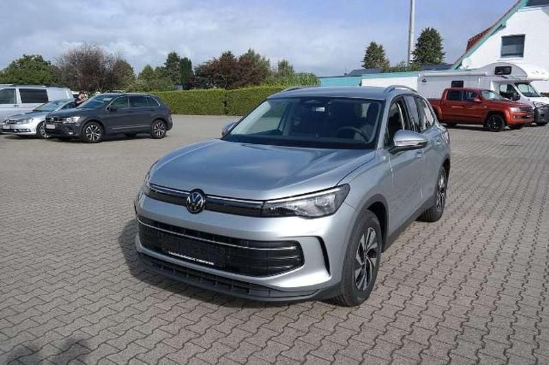 Oyster silver metallic Gebraucht 2025 VW Tiguan Life SUV | 39.999 € (Teuer) - Bild 1/4
