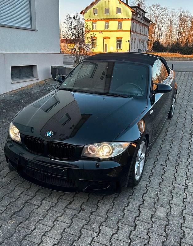 Gebraucht BMW 120 Cabriolet 170 PS (125 kW) 2008 Schwarz Cabrio