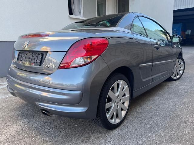 Gebraucht Peugeot 207 CC Platinum 120 PS (88 kW) 2010 Grau Cabrio