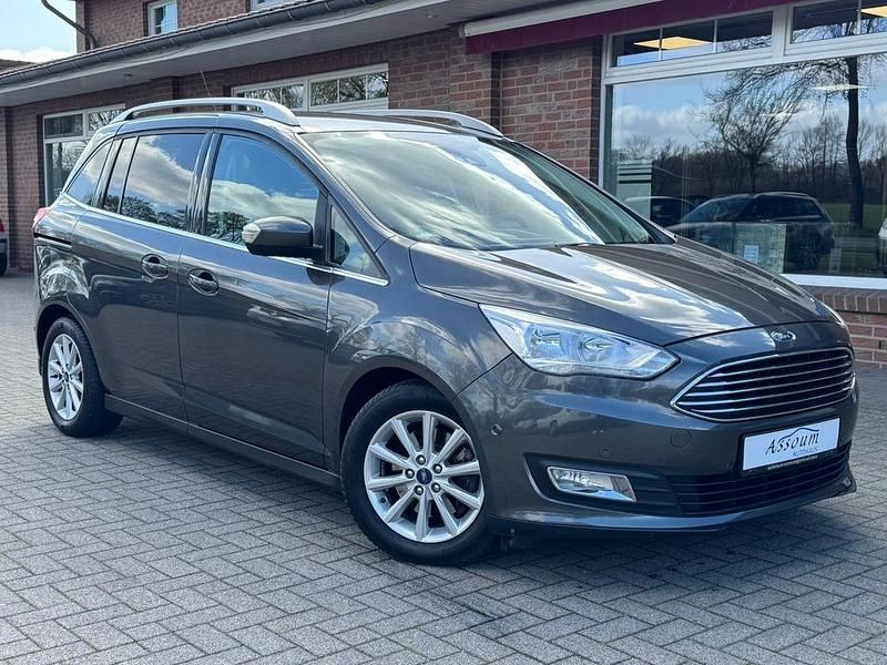 Second-hand Ford C-MAX Titanium 120 CP (88 kW) 2017 Gri Monovolum