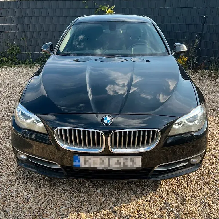 Gebraucht BMW 525 Comfort Edition 218 PS (160 kW) 2014 Schwarz Kombi