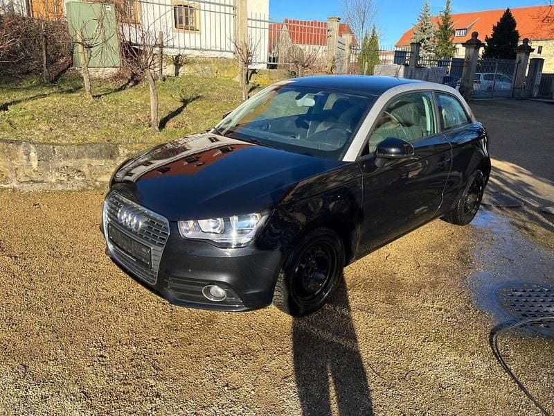 Gebraucht Audi A1 105 PS (77 kW) 2010 Schwarz Kleinwagen