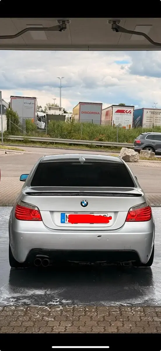Gebraucht BMW 523 Shadowline 200 PS (147 kW) 2008 Silber Limousine