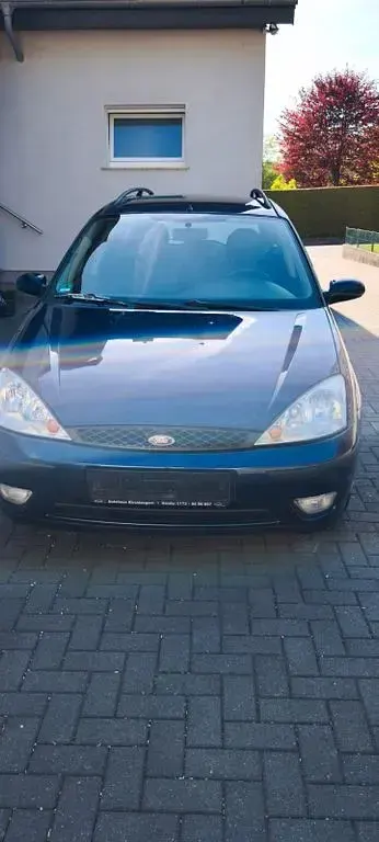 Usata Ford Focus 101 CV (74 kW) 2002 Blu Berlina