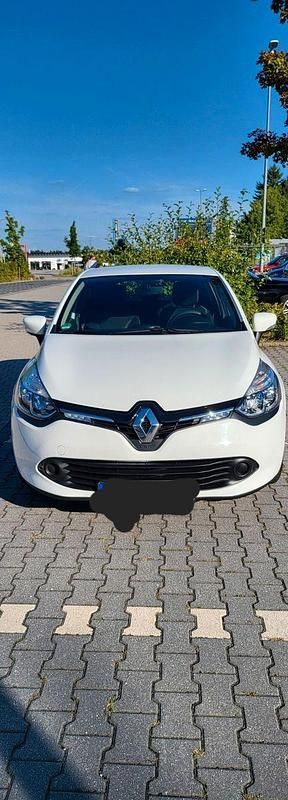 Weiß Gebraucht 2015 Renault Clio IV Kleinwagen | 12.700 € - Bild 1/4