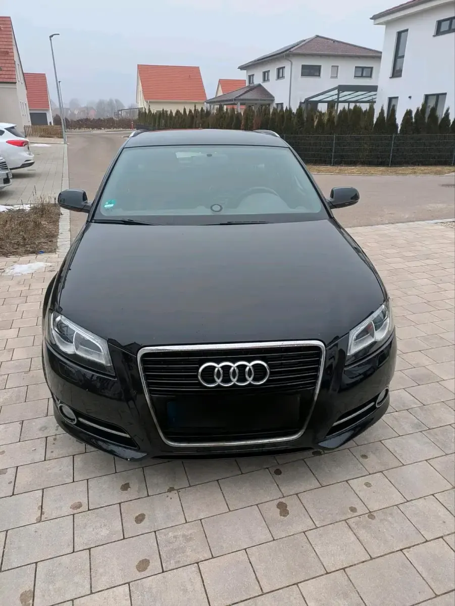 Second-hand Audi A3 140 CP (102 kW) 2012 Negru Hatchback