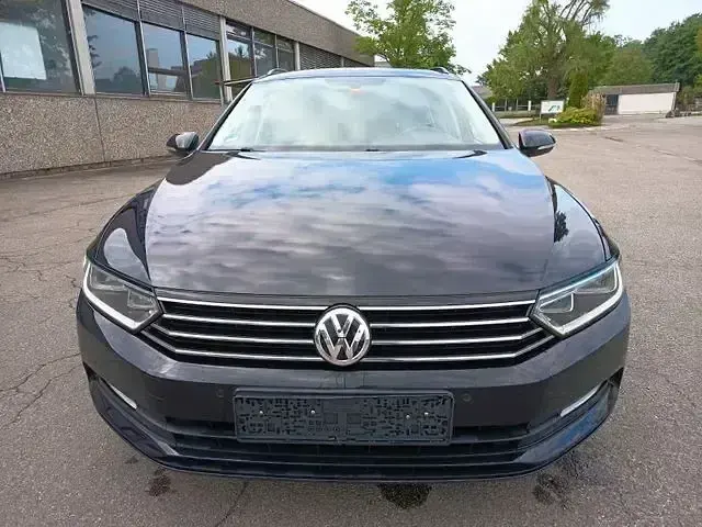 Gebraucht VW Passat Trendline 150 PS (110 kW) 2016 Schwarz Kombi