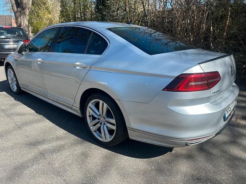 Gebraucht VW Passat R-line 120 PS (88 kW) 2019 Silber Limousine