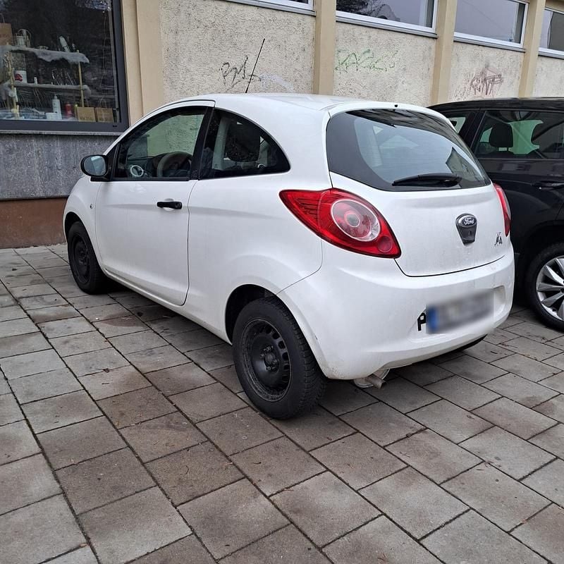 Gebraucht Ford Ka 70 PS (51 kW) 2014 Weiß Kleinwagen