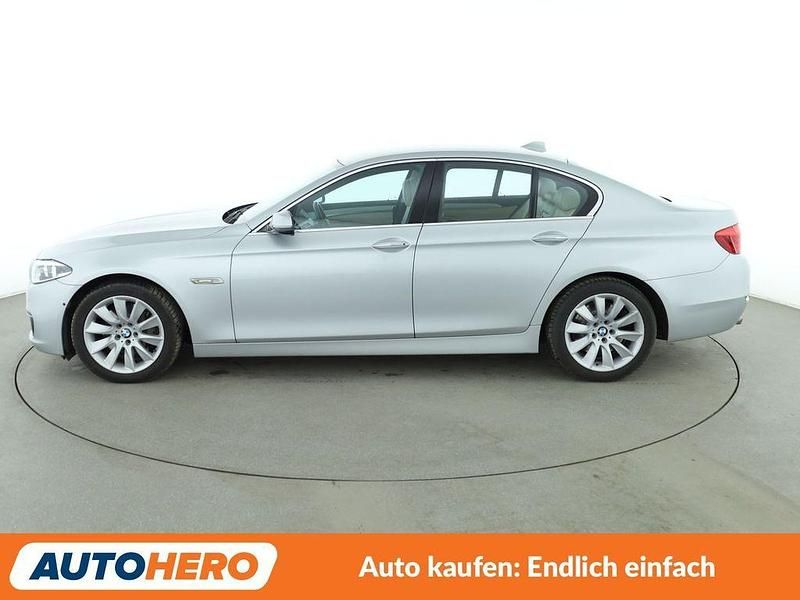 Gebraucht BMW 530 258 PS (189 kW) 2015 Grau Limousine