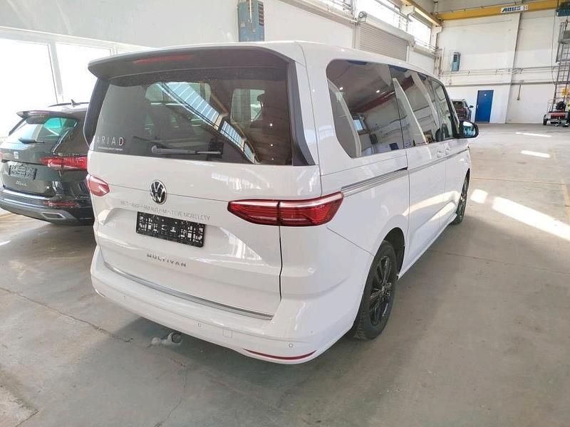 Gebraucht VW Multivan Style 204 PS (150 kW) 2023 Candyweiß Van