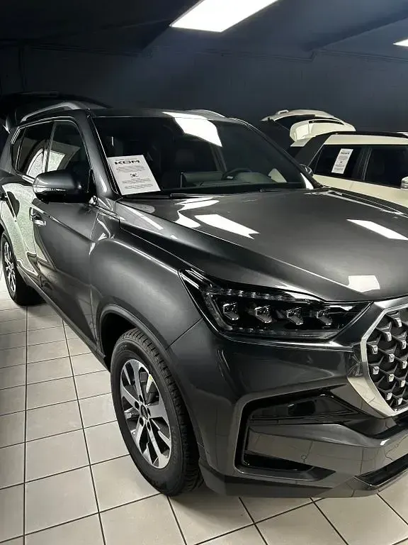 Neu KGM Rexton 201 PS (147 kW) 2026 Grau SUV