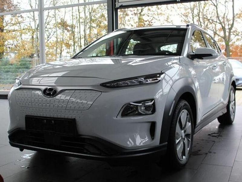 Weiß Gebraucht 2020 Hyundai Kona SUV | 17.990 € (Fairer Preis) - Bild 1/4