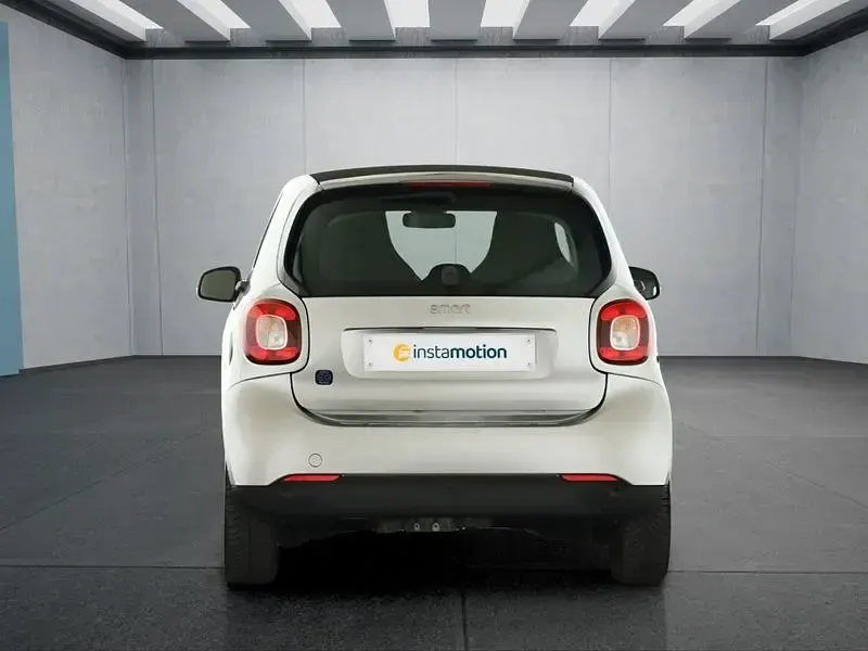 Gebraucht Smart ForTwo Coupé 60 kW (82 PS) 2021 Silber Kleinwagen