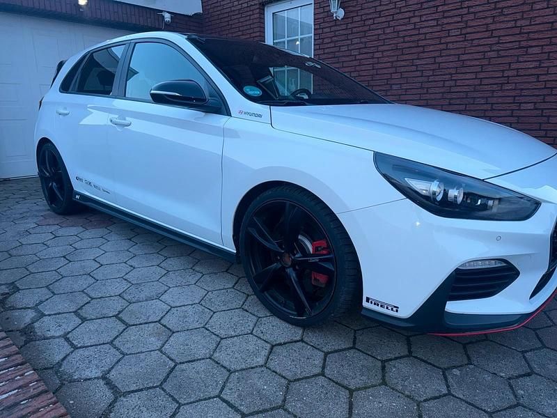 Gebraucht Hyundai i30 275 PS (202 kW) 2019 Weiß Kleinwagen