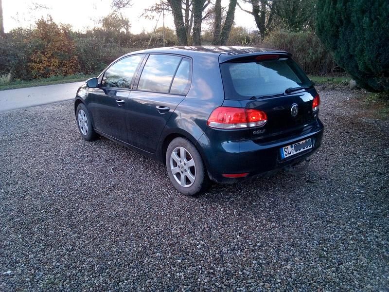 Gebraucht VW Golf VI 100 PS (73 kW) 2009 Blau Kleinwagen