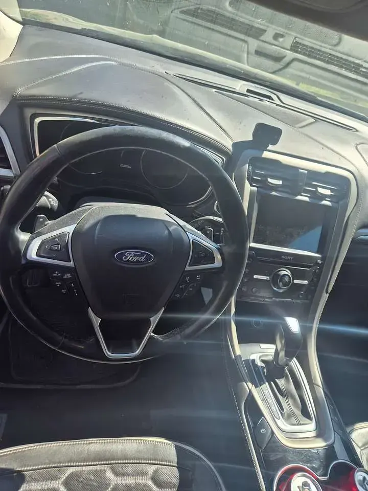 Gebraucht Ford Mondeo Vignale 209 PS (153 kW) 2018 Grau Kombi