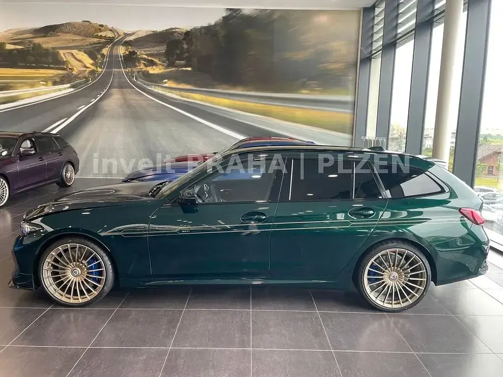 Neu Alpina B3 529 PS (389 kW) 2026 Gold Limousine