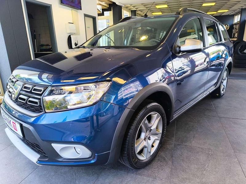 Blau cosmos Gebraucht 2019 Dacia Logan Stepway Limousine | 11.490 € (Fairer Preis) - Bild 1/4