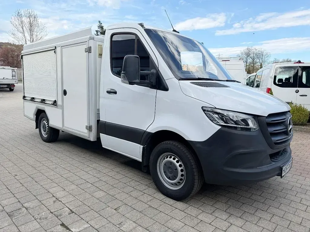 Gebraucht Mercedes Sprinter 163 PS (119 kW) 2020 Arktikweiss Van