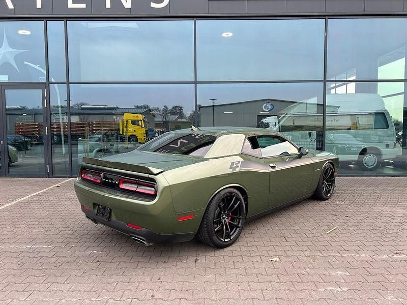 Gebraucht Dodge Challenger 377 PS (277 kW) 2024 Grün Coupé
