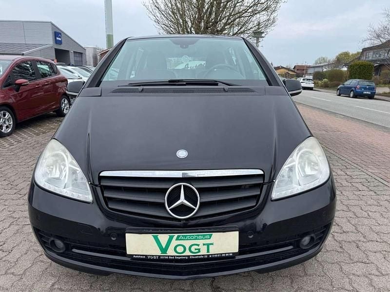 Gebraucht Mercedes A180 109 PS (80 kW) 2011 Schwarz Kombi