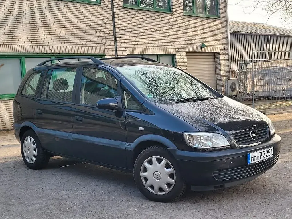 Gebraucht Opel Zafira Elegance 101 PS (74 kW) 2002 Blau Van / Kleinbus