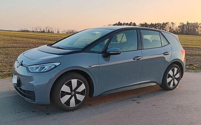 Gebraucht VW ID.3 Pro 106 kW (145 PS) 2021 Grau Kleinwagen