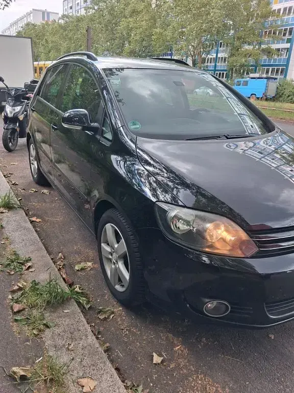 Gebraucht VW Golf Plus Style 86 PS (63 kW) 2010 Schwarz Van / Kleinbus