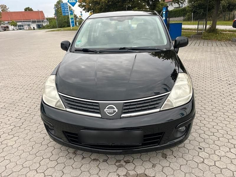 Schwarz Gebraucht 2009 Nissan Tiida Kleinwagen | 950 € - Bild 1/4
