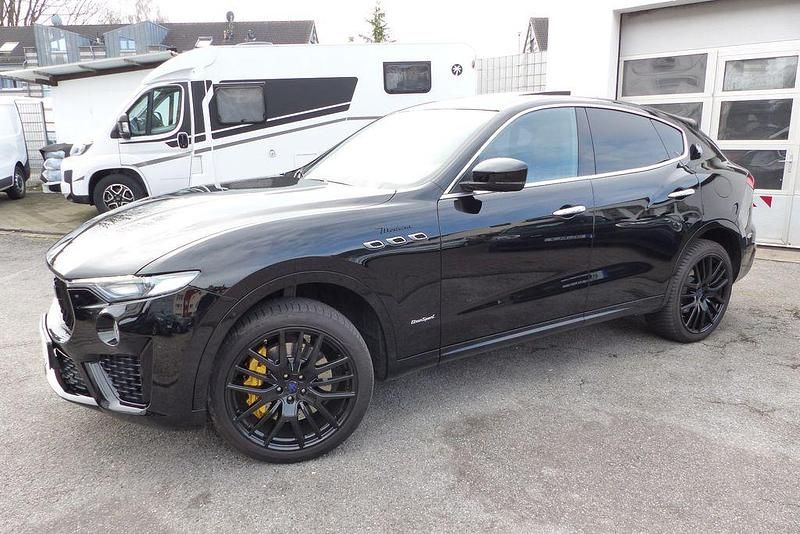 Gebraucht Maserati Levante 349 PS (256 kW) 2019 Schwarz SUV