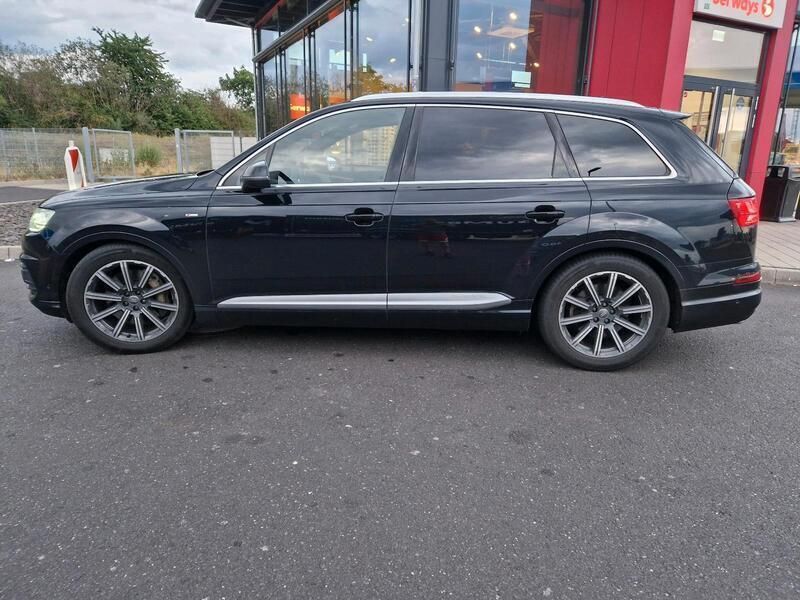 Schwarz Gebraucht 2015 Audi Q7 S-Line SUV | 25.900 € (Fairer Preis) - Bild 1/4