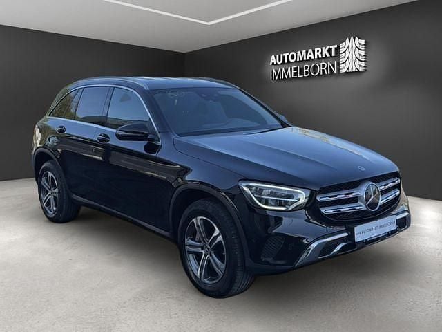Schwarz Gebraucht 2021 Mercedes GLC300e SUV | 32.980 € (Superpreis) - Bild 1/4