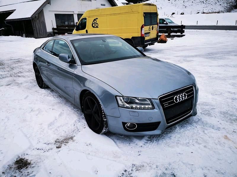 Gebraucht Audi A5 S-Line 265 PS (194 kW) 2009 Grau Coupé