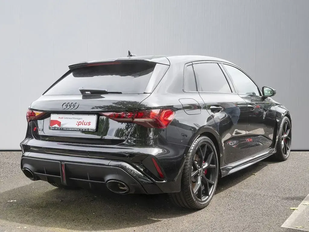 Gebraucht Audi RS3 Design 400 PS (294 kW) 2026 Schwarz Limousine