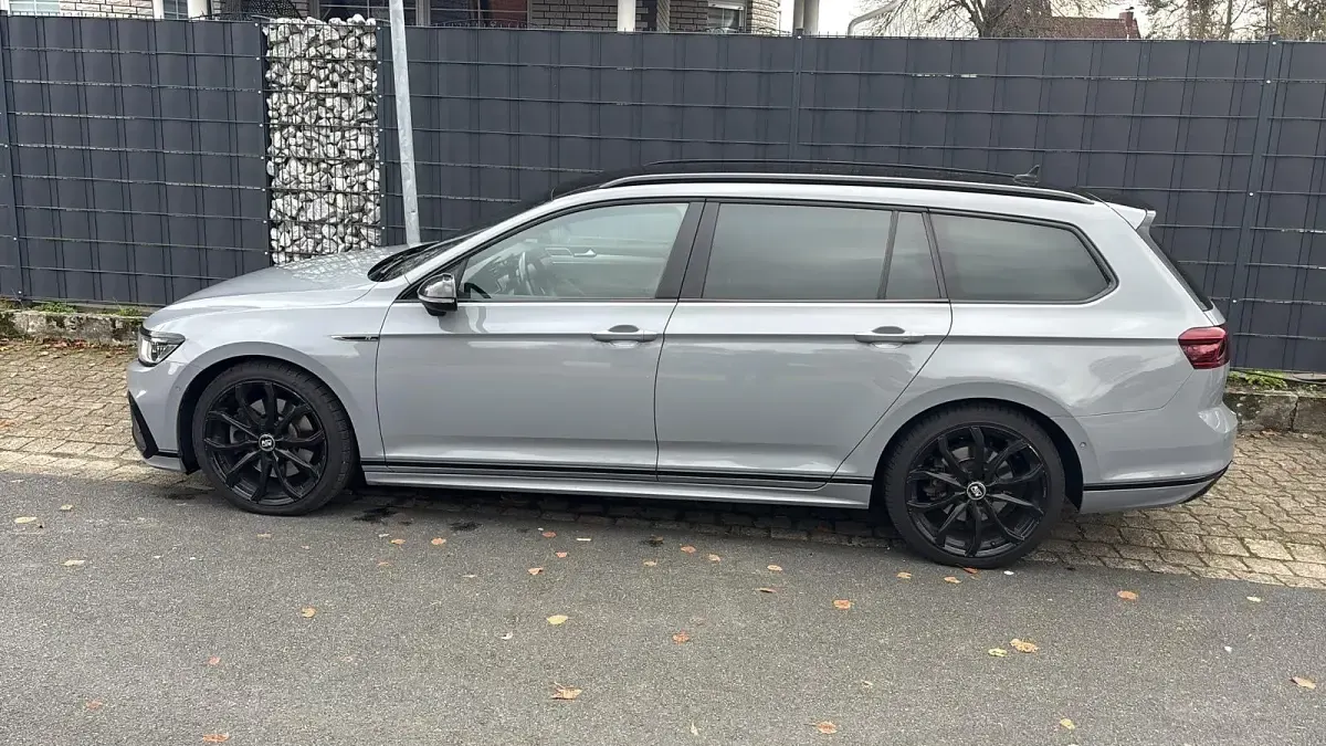 Gebraucht VW Passat R-line Edition 239 PS (175 kW) 2019 Grau Kombi