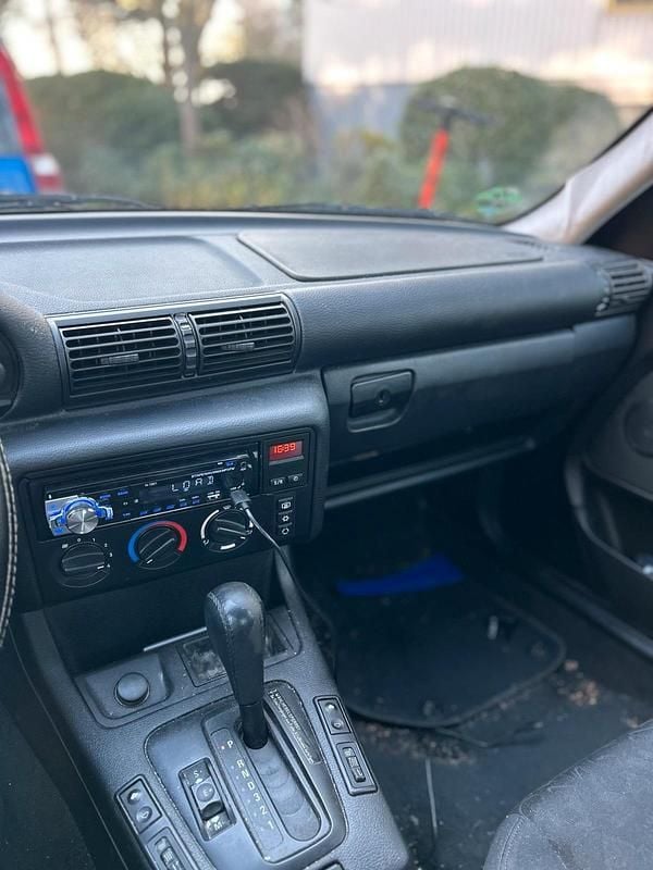 Gebraucht BMW 316 105 PS (77 kW) 1998 Grün Limousine