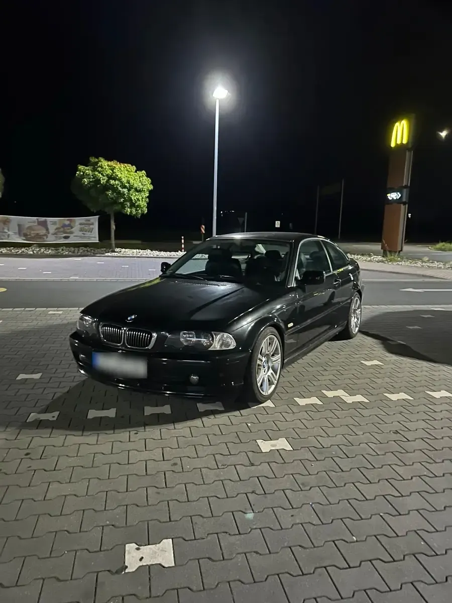 Gebraucht BMW 320 170 PS (125 kW) 2001 Schwarz Coupé