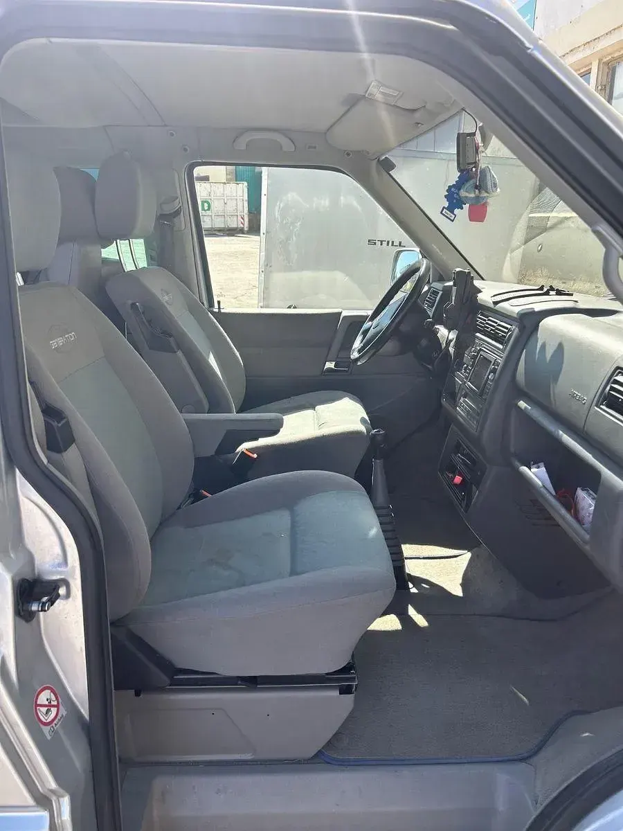 Gebraucht VW T4 151 PS (111 kW) 2003 Silber Van