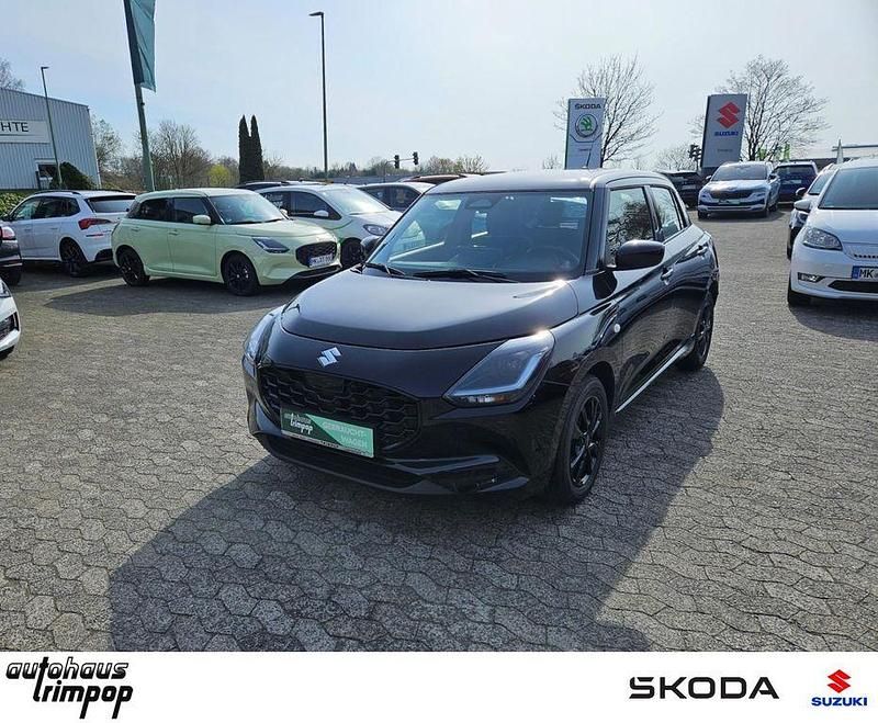 Gebraucht Suzuki Swift Club 83 PS (61 kW) 2025 Super black pearl metallic Kleinwagen
