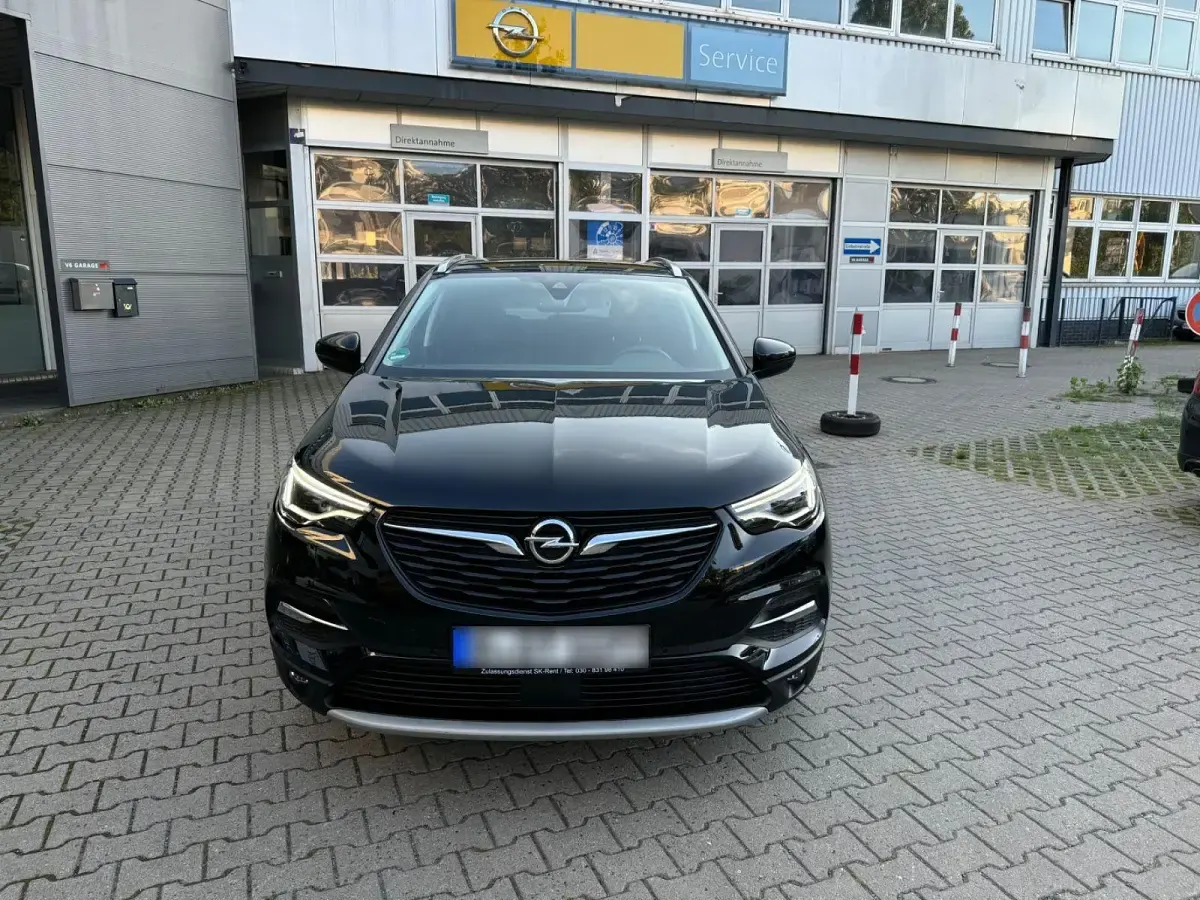 Gebraucht Opel Grandland X 131 PS (96 kW) 2021 Schwarz SUV