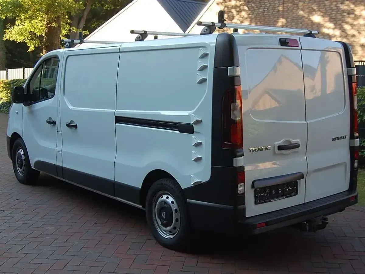 Gebraucht Renault Trafic Komfort 120 PS (88 kW) 2021 Gletscherweiss Van / Kleinbus