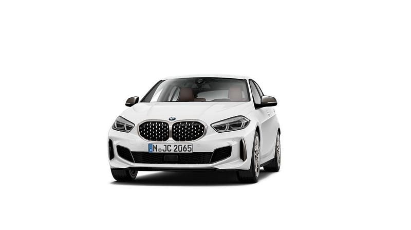 Gebraucht 2025 BMW M135 Comfort Edition Kleinwagen | 35.890 € (Guter Preis) - Bild 1/2