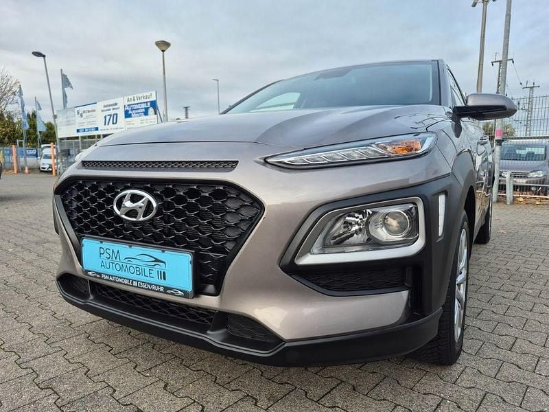 Grau Gebraucht 2018 Hyundai Kona Pure SUV | 11.490 € (Guter Preis) - Bild 1/4