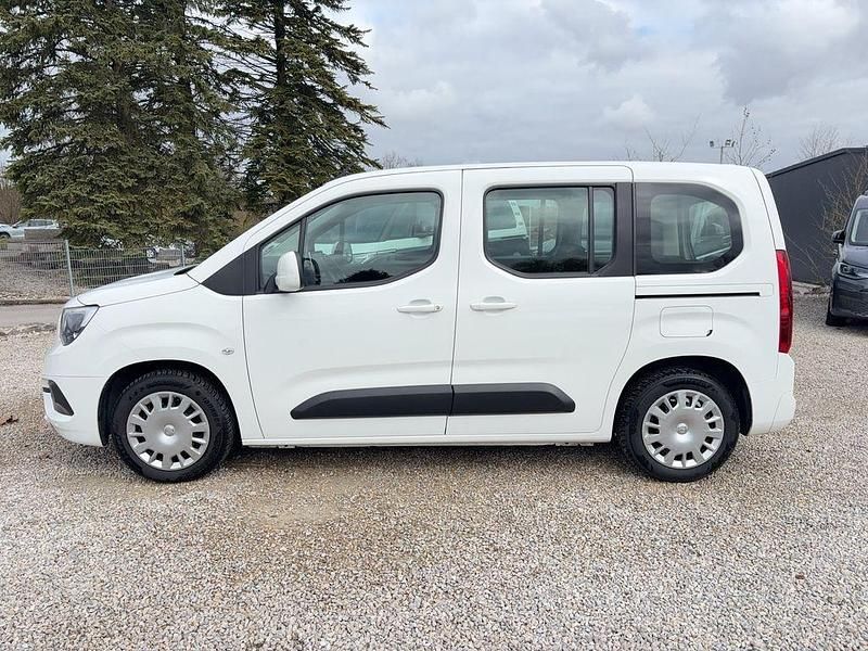 Gebraucht Opel Combo Life Edition 131 PS (96 kW) 2019 Jade weiss Van / Kleinbus