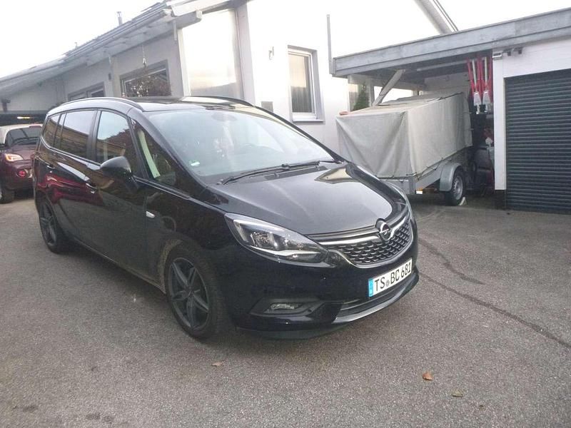 Schwarz Gebraucht 2017 Opel Zafira Tourer Van / Kleinbus | 13.750 € (Fairer Preis) - Bild 1/4