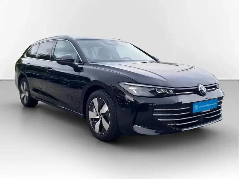 Gebraucht VW Passat Business 150 PS (110 kW) 2025 Schwarz Kombi